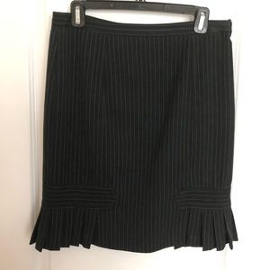 Black with gray stripes fitted skirt